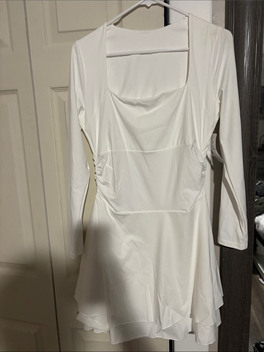 Elegant White Long-Sleeve Square Neck Dress